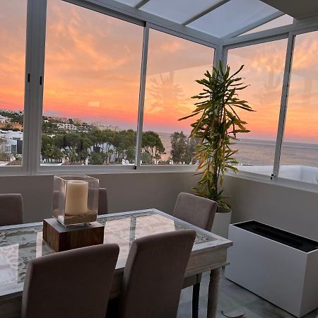 On The Beach - Penthouse On The Mediterranean Естепона Екстериор снимка