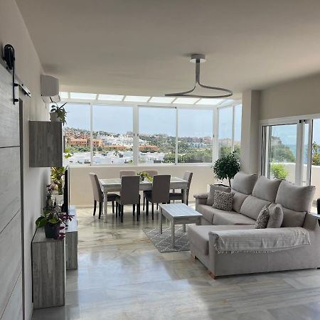 On The Beach - Penthouse On The Mediterranean Естепона Екстериор снимка