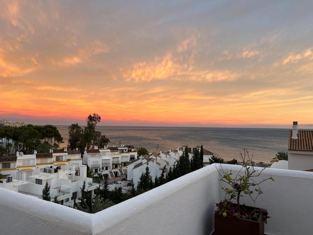 On The Beach - Penthouse On The Mediterranean Естепона Екстериор снимка