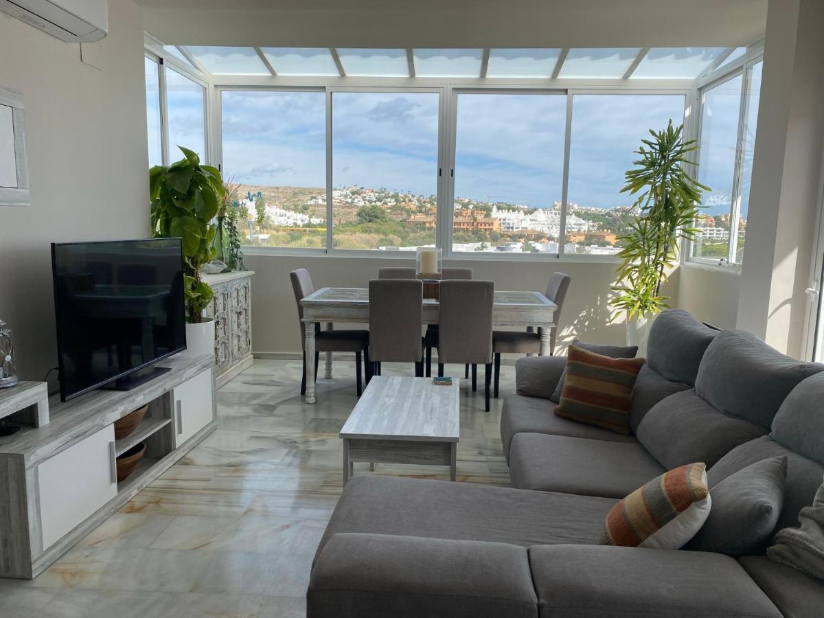 On The Beach - Penthouse On The Mediterranean Естепона Екстериор снимка