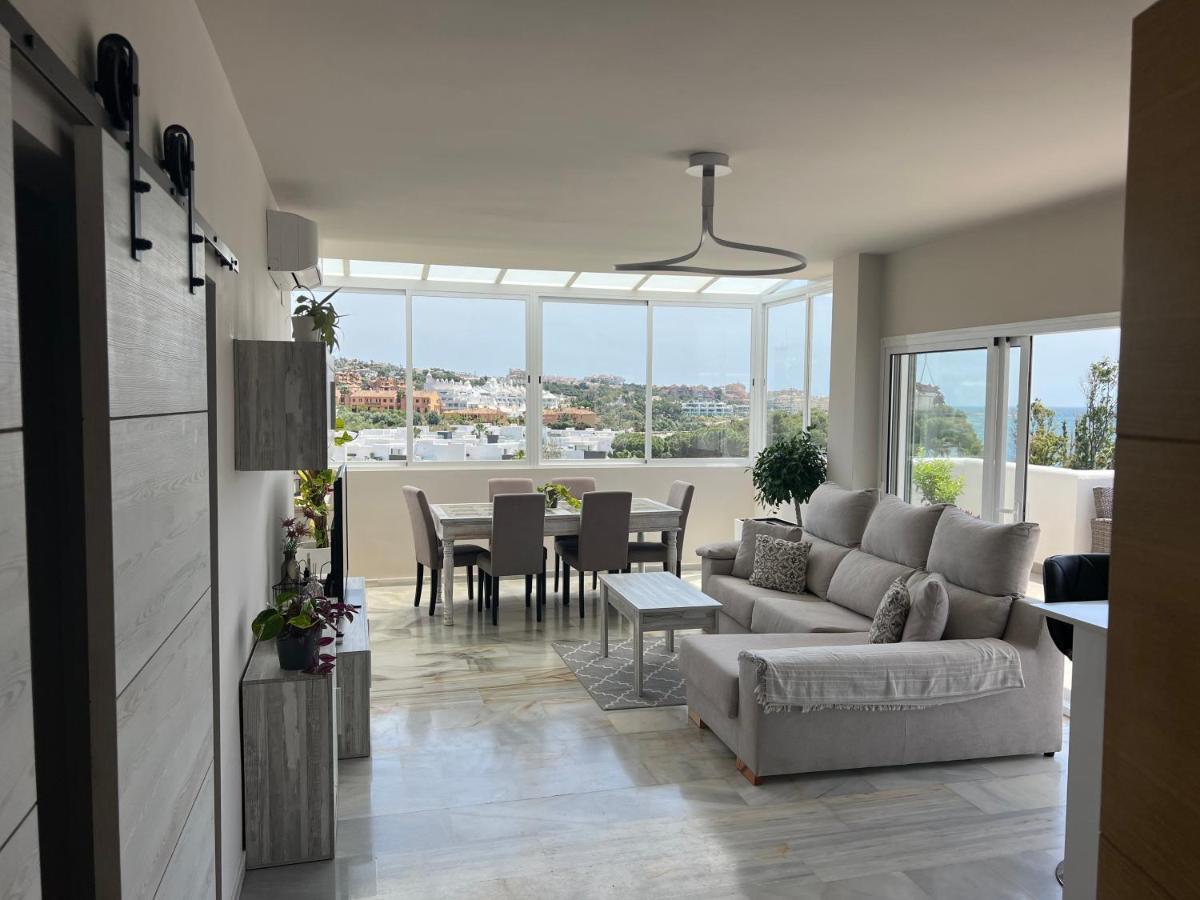 On The Beach - Penthouse On The Mediterranean Естепона Екстериор снимка